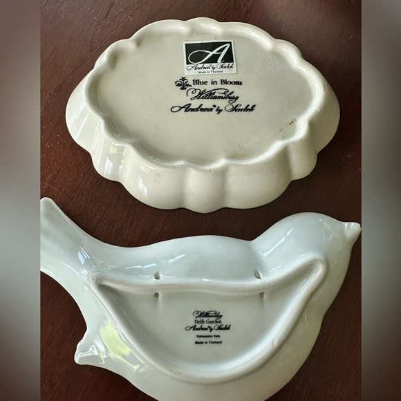 Andrea by Sadek coin or trinket trays. Approximately 6 inches in width. Set of 2 - Picture 3 of 4